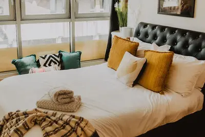 Image de Appartement-Salle de bain privée séparée-Vue sur Rue