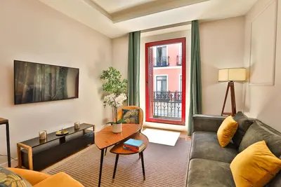 Image de Great Way. Main Square. Sun. 3 Bedrooms