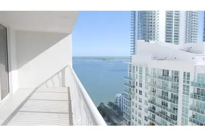 Image de High rise luxury condo at Brickell