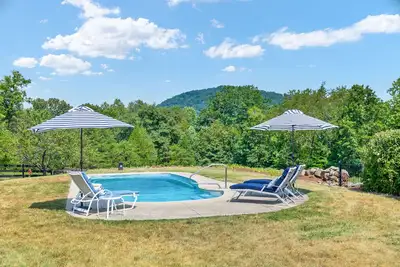 Image de River Meadows Farm | 39-Acre Retreat: Mtn Vistas, River, Pool & Trails