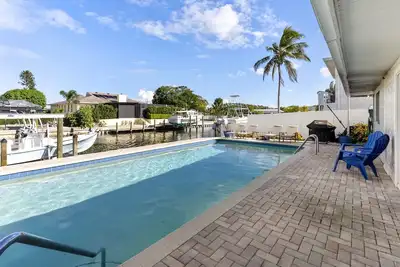 Image de Casa di Amici – Heated Saltwater Pool and Canal Home near Ami & much more!