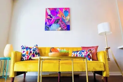 Image de Posh Uptown Suite