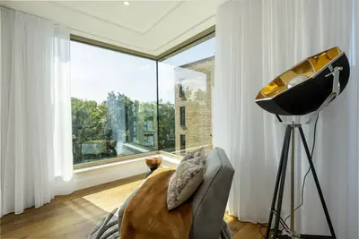 Image de A premium stay that sleeps 5 guests  in 2 bedrooms