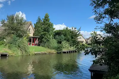 Image de Vacation home on the water with two private jetties and boat, W-Lan