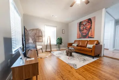 Image de Cheerful Boho Stay - Minutes From Hospital