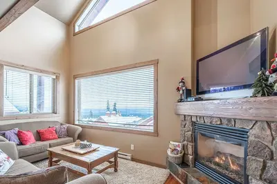 Image de Trapper's Lodge–4 Bd w/Great View, Private Hot Tub