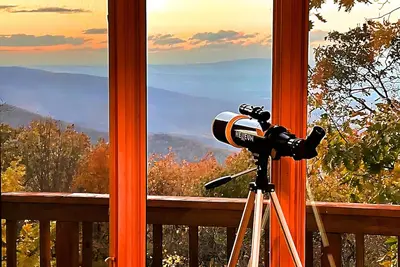 Image de Wildbriar Lodge • Luxe 6br, 6, 000 SqFt w/ Theater, Karaoke, Games & Sunset Views