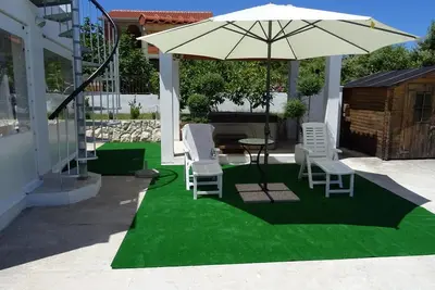 Image de Villa Elite - Three Bedroom Holiday Home with Terrace and Hot Tub