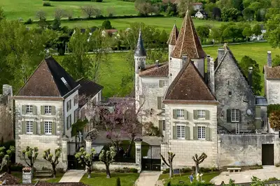 Image de La Maison du Sénéchal, Château des Sénéchaux, proche à Brantôme, idéal familles