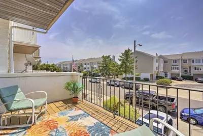 Image de Brigantine Retreat w/ Balconies - Walk to Beach!