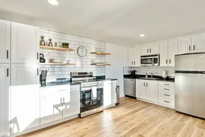 Image de Cedar Hills Haven | Patio | Sleeps 6 | Views