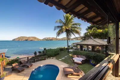 Image de 5br Beachfront Villa with Daily Staff – Ideal for Families & Groups