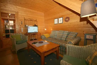Image de Has-50 Holzblockhaus, 4 Pers. , 65qm - Naturerlebnisdorf Blauvogel