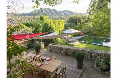 Image de 6 bedroom Villa with Swimming Pool in Provence