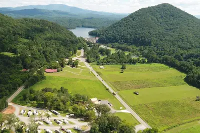 Image de 2 Br, 1ba Spacious Mountain View Suite near Cherokee National Forest, Ocoee River