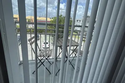 Image de Lovely 2-bedroom rental unit w/ pool/gym