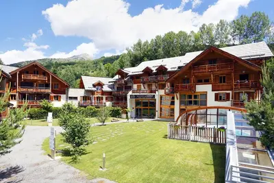 Image de Agréable appartement pour 6 personnes avec Wifi, piscine, Tv, animaux admis et parking