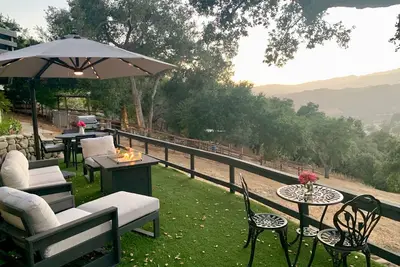 Image de $3, 000 Off! Sunset Patio w/ fire-pit and Epic views!