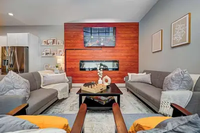 Image de Cozy and Modern 4br Near Downtown Indy