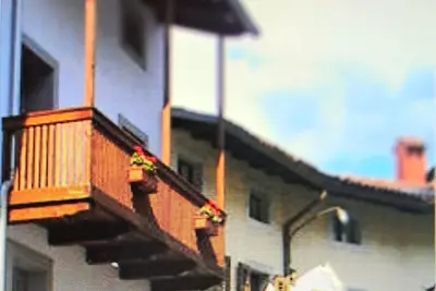 Image de Unique Turret house in the town of Kanal.