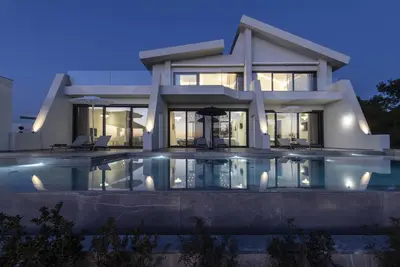 Ilios villa -  a luxurious private shelter near to sea.