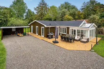 Image de Maison de 4 chambres en bord de mer à.