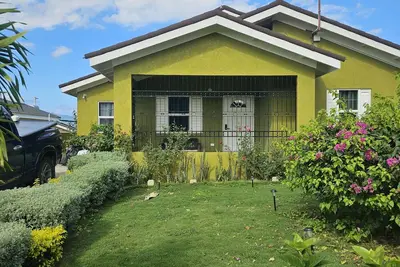Image de Stonebrook Villa Chateau  Trelawney Jamaica \n3 bedrooms 3 bathrooms.
