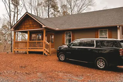 Image de Peaceful & Serene Cabin in the North Georgia Mountains!
