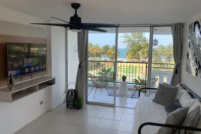 Image de Playa Azul Luquillo Beachfront. Stunning Views! ! and Near to El Yunque Rainforest