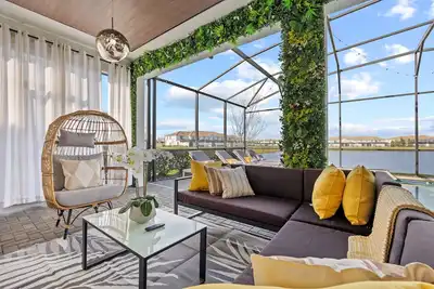 Image de Lakeview Luxury Villa with Everything!