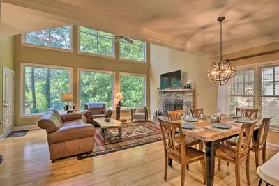 Image de Big Canoe Retreat w/ Deck & Golf Course Views