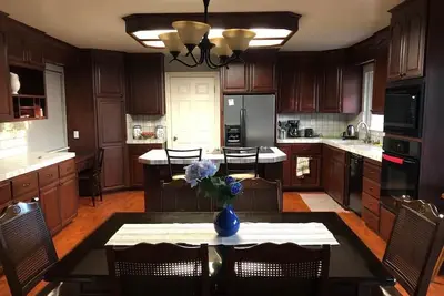 Image de Charming Cupertino Retreat: Spacious Home near Apple Hq, Dining and Shopping!
