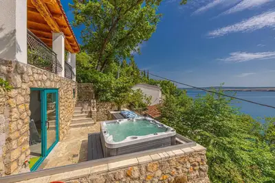 Image de Villa avec terrasse et vue sur la mer