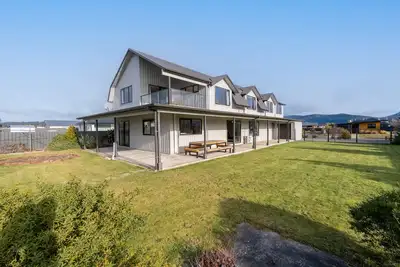 Image de Acheron Homestead - Te Anau Holiday Home