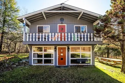 Image de Classic Alpine Vermont Chalet