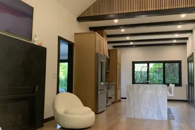 Image de Serene Beach Bungalow