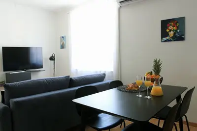 Image de Downtown apartment Renny in the heart of the city.