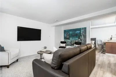 Image de Fully Renovated Studio | Ski In/Ski Out: Closest Condo to Lift | Pool & Hot Tubs