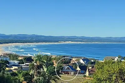 Image de Albatross log home - 5 min to pristine surfing beaches