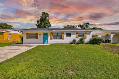 Image de Centrally Located Insta Worthy Retreat 🏖️ - Heated Pool | Bar | Games