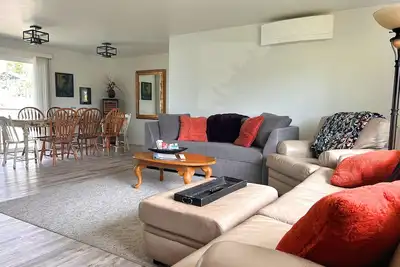 Image de Cheerful 3 Bd Close to Eugene