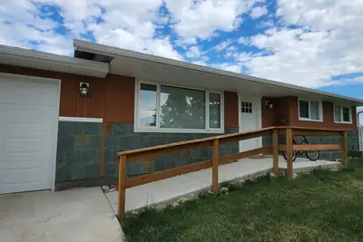 Image de Feel at Home Country style family house.