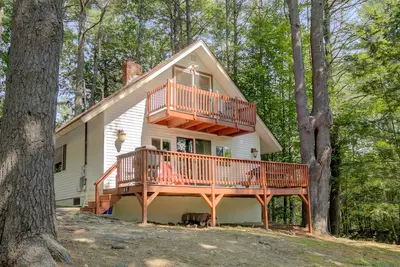 Image de Serene getaway with private sauna, firepit, deck, grill, balcony, & washer/dryer