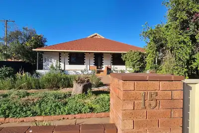 Image de Heritage Home in the middle of town and 4 mins to marina foreshore and beach.