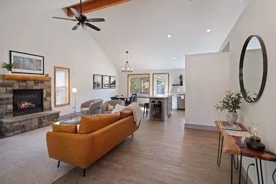 Image de Quail Covey - Hot Tub, Ac, Beautiful, Fully Fenced Yard, Close to Everything!