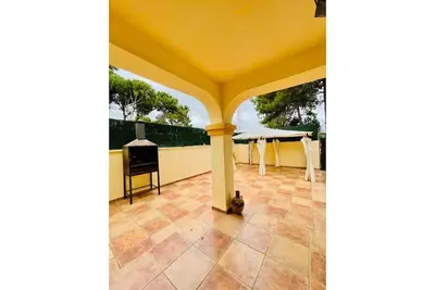 Image de Townhouse 900m from the beach in Marbella