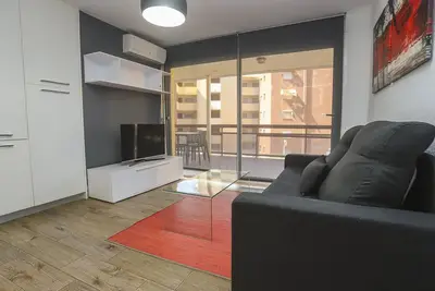 Image de Appartement Pratique à Salou: 2 Chambres, Grande Terrasse, Climatisation, Proche Plage et Commodités
