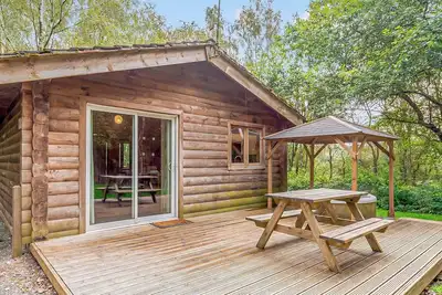 Image de Squirrel Log Cabin 4