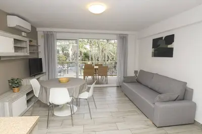 Image de Appartement Moderne à Salou avec Grande Terrasse et Climatisation