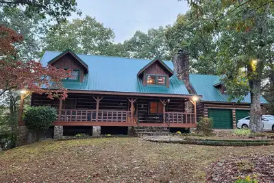Image de 🏕️ Angels Cabin, Firepit, Pool Table, Lkt Mountain - Chattanooga Dwtn15 min!